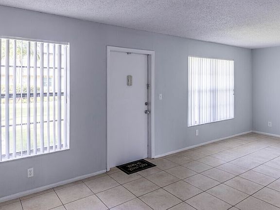 5th image of 5600 SW 12th St #106