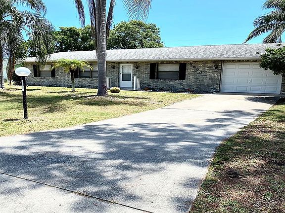2nd image of 2353 Fern Palm Dr