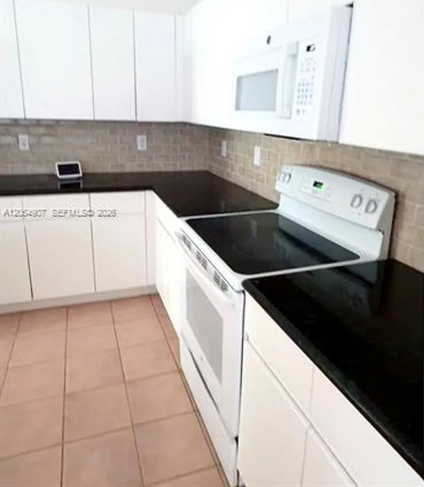 1064 Cedar Falls Dr # 1064, Weston, FL 33327 — Photo 1