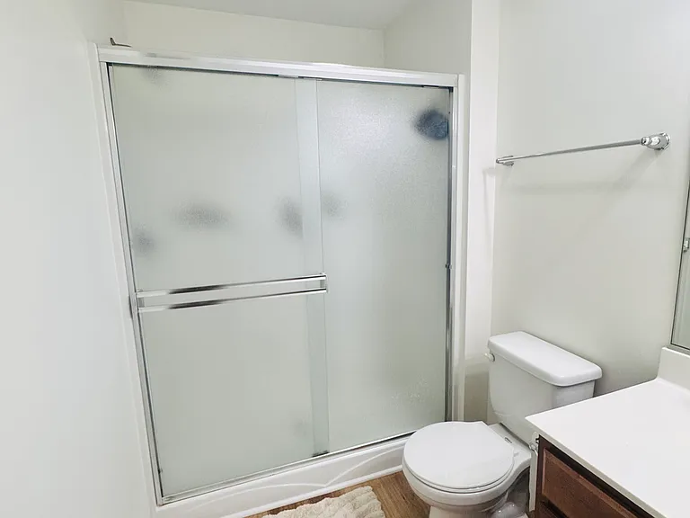 61 Melrose Ct — Photo 32