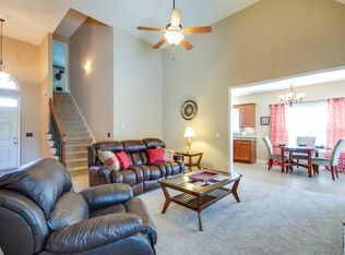832 Fleming Farms Dr, Murfreesboro, TN 37128