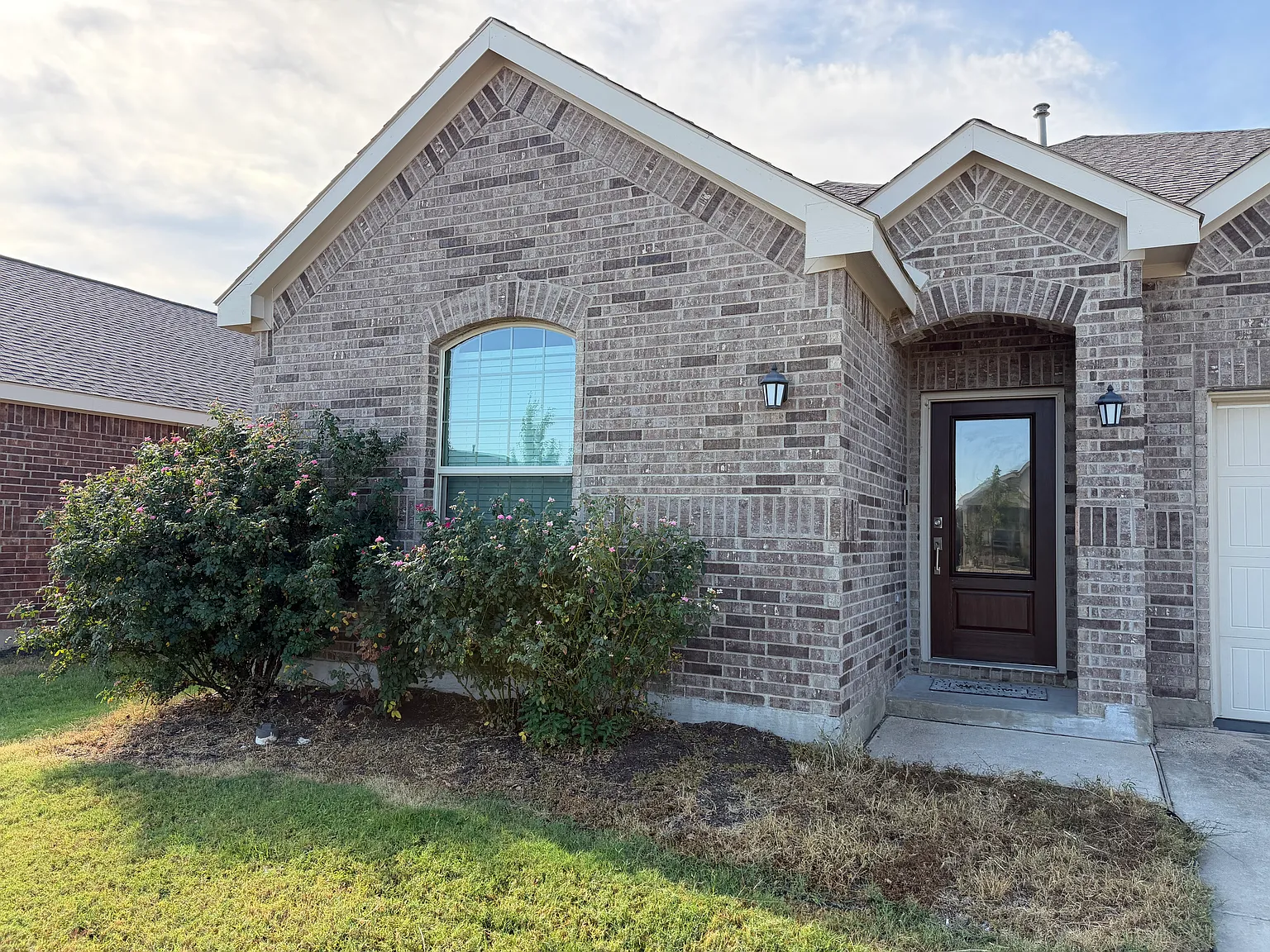 3 bed, 1606 sqft, $1,950 — Photo 3