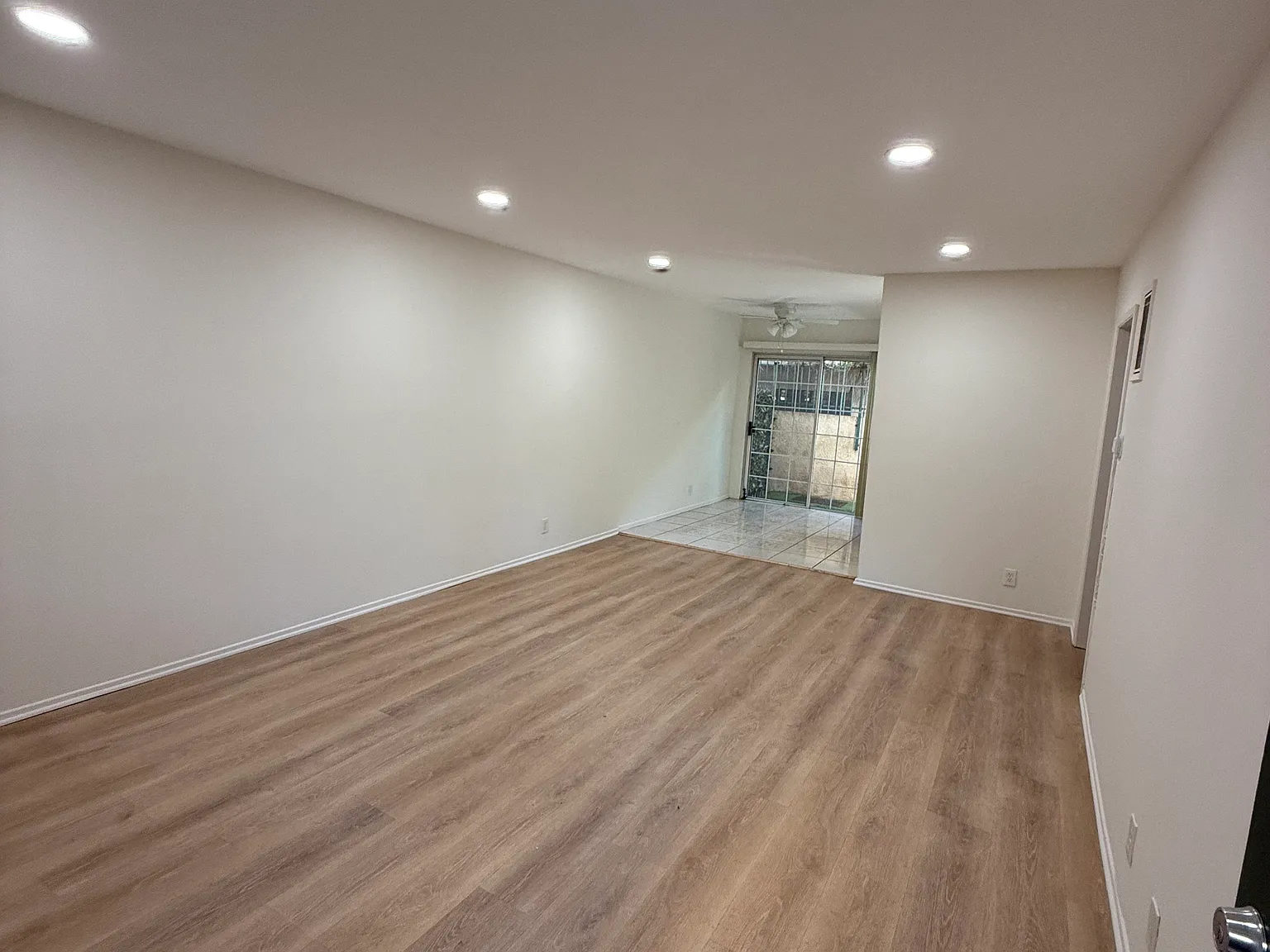 2 bed, $2,900 — Photo 1