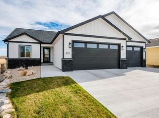 313 Rendezvous St, Buffalo, WY 82834