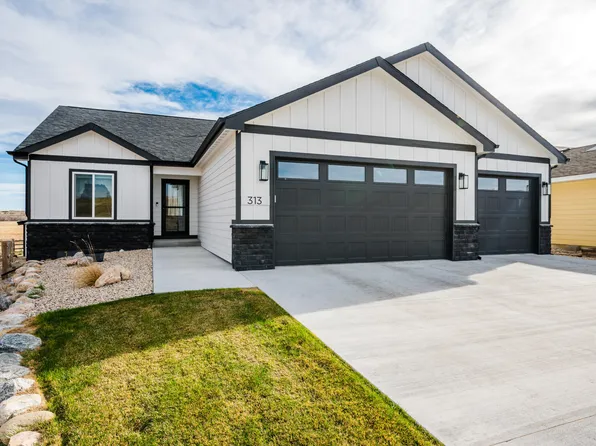 313 Rendezvous St, Buffalo, WY 82834