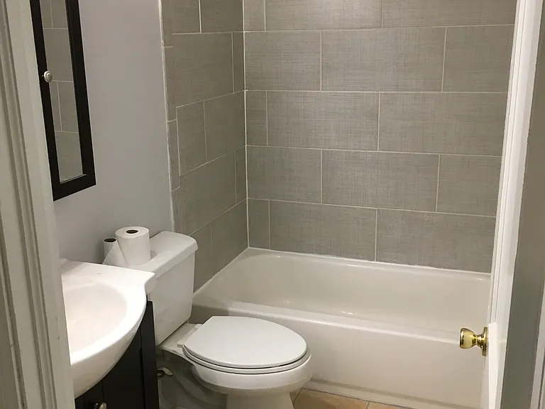 6062 Potomac Dr — Photo 18