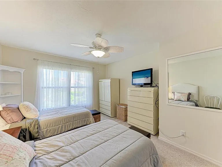 3946 Wilshire Cir E #168 — Photo 30