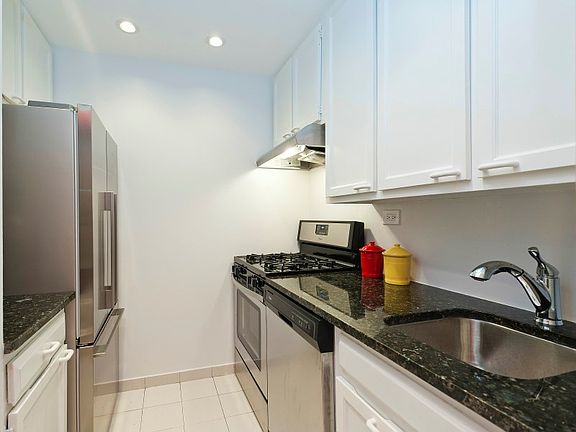 2nd image of 160 E 38th St APT 15F