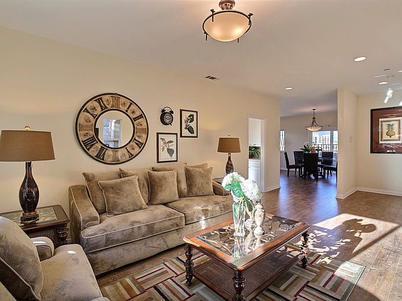 4th image of 330 S Garfield Ave #D