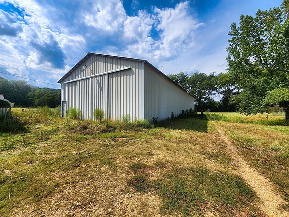 4th image of 8312 Middle Butler Rd