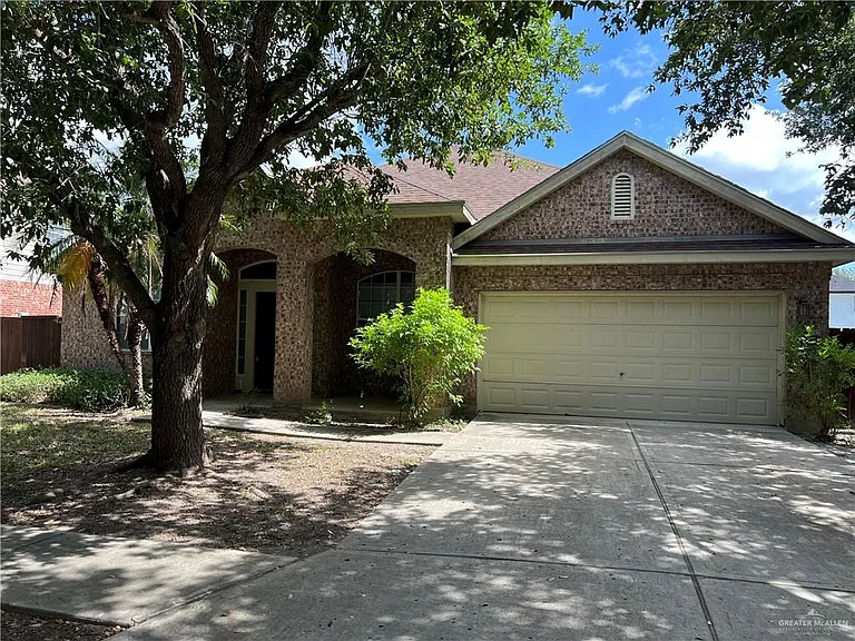 3303 San Sebastian St — Photo 3