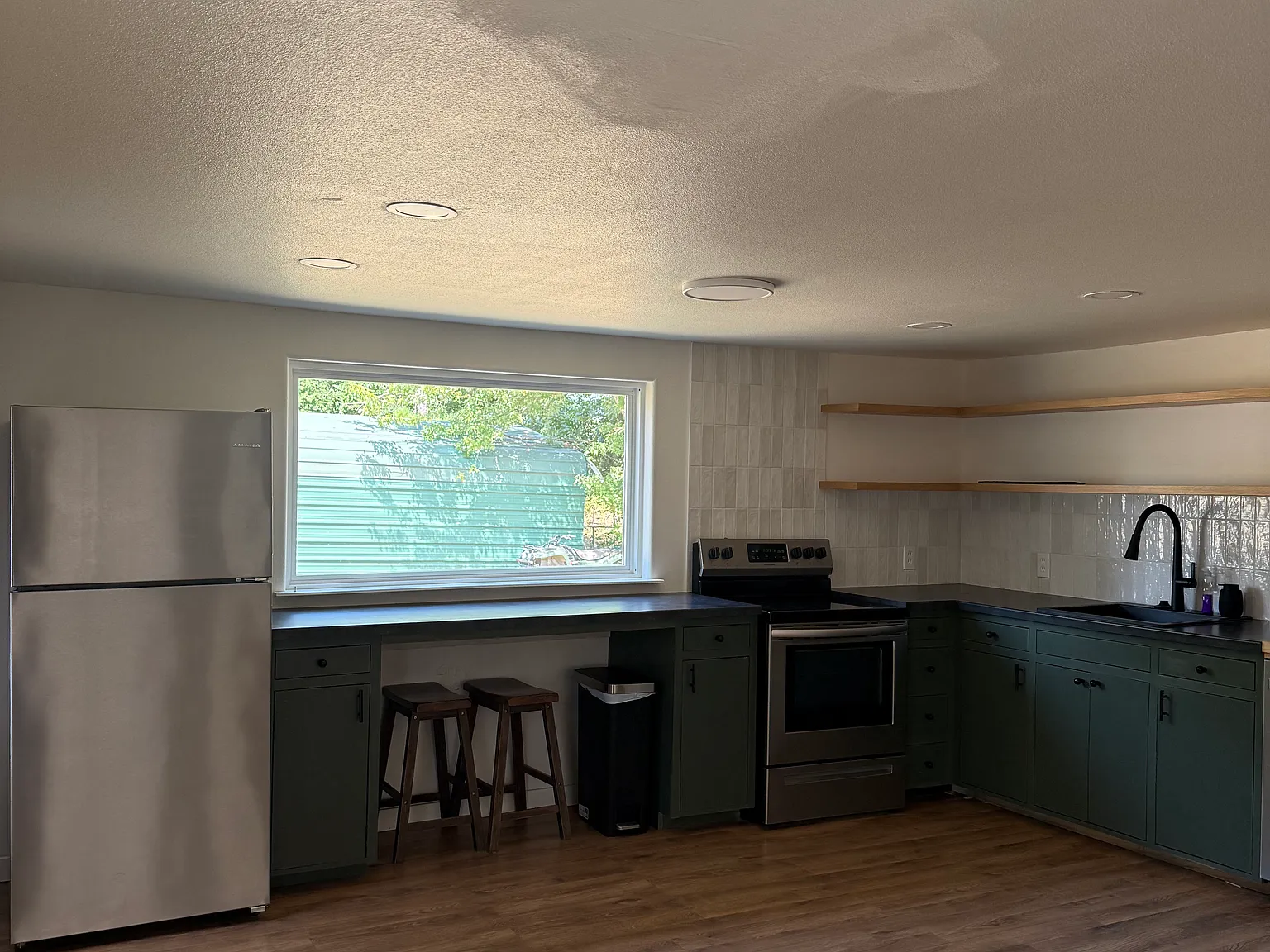 2 bed, 850 sqft, $1,000 — Photo 3