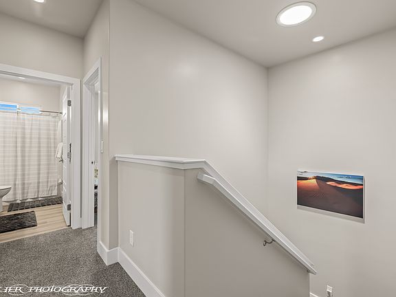 5th image of 355 W Cliff View Ln