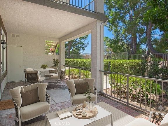 5th image of 277 Chaumont Cir
