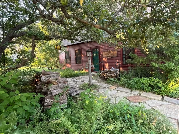 805 Trenton St, Weatherford, TX 76086