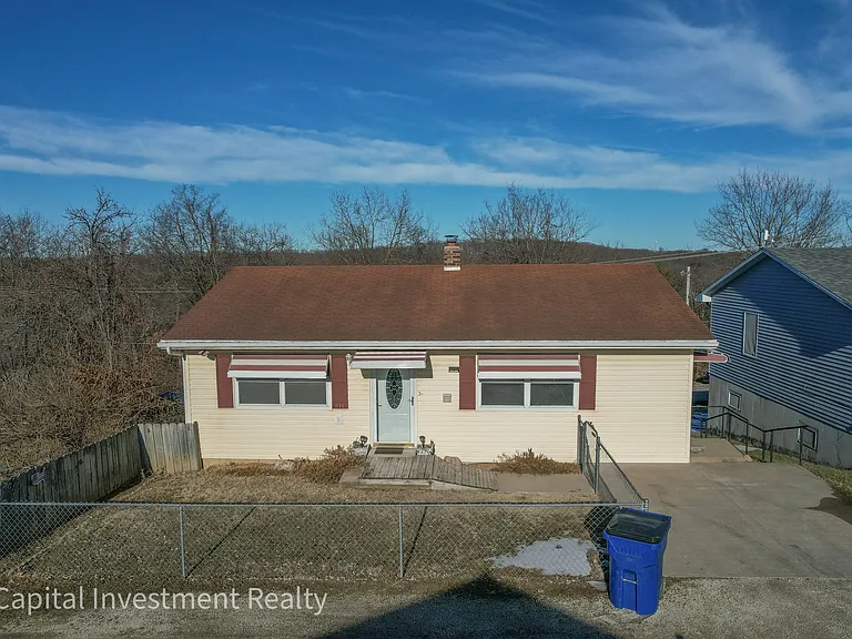 811 E Lincoln St #A — Photo 30