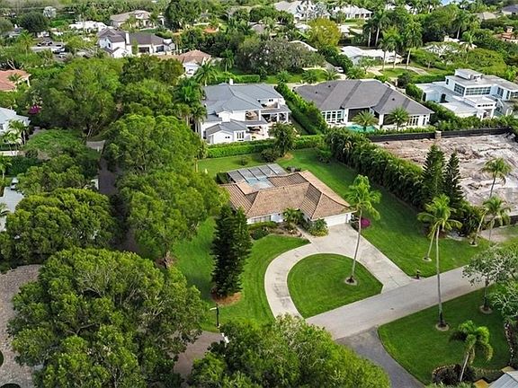 5th image of 690 Murex DR