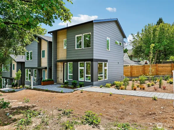 7324 7th Place SW #A, Seattle, WA 98106