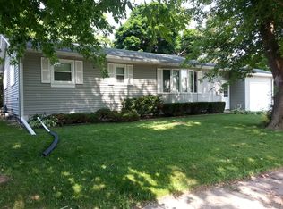 5718 52nd Ave, Kenosha, WI 53144