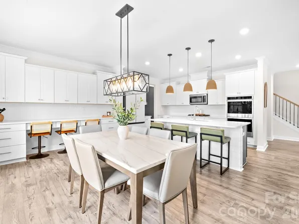 336 Streamwood Rd, Troutman, NC 28166