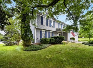 4932 Tinderbox Cir, Manlius, NY 13104