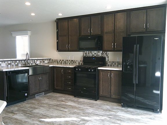 2nd image of 3715 Emerald Park Dr