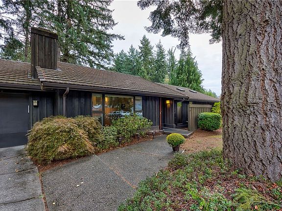 3rd image of 3651 71st Ave W