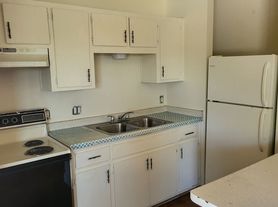 5817 Central Avenue NW