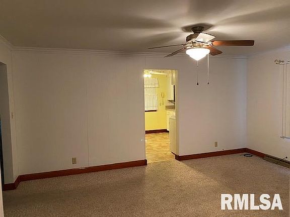 3rd image of 819 42nd Ave