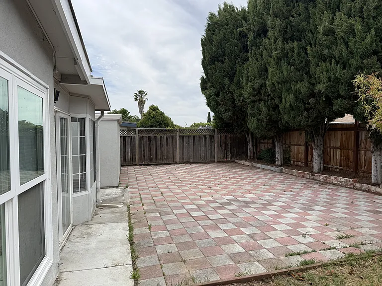 4717 Beechwood Ave — Photo 4