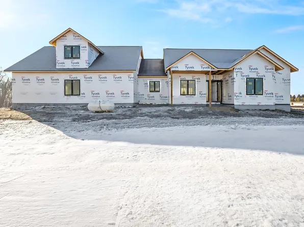 638 Norman Dr, Kindred, ND 58051