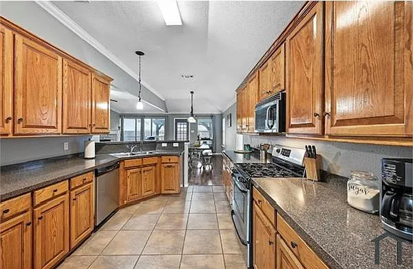 4418 Emerald Leaf Dr — Photo 7