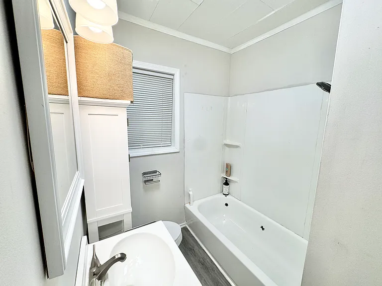 3865 Military Rd — Photo 20