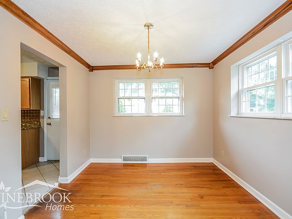 5th image of 25 Wallace Ave