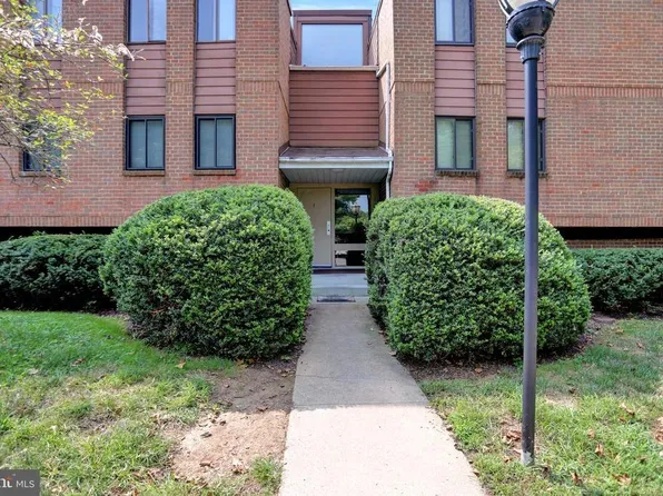 1 Windblown Ct Unit T1, Baltimore, MD 21209