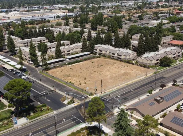 5631 N Fresno St, Fresno, CA 93710