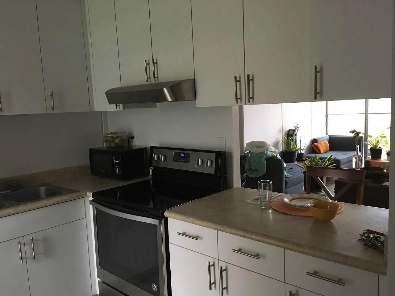 3 bed, 1030 sqft, $900 — Photo 1