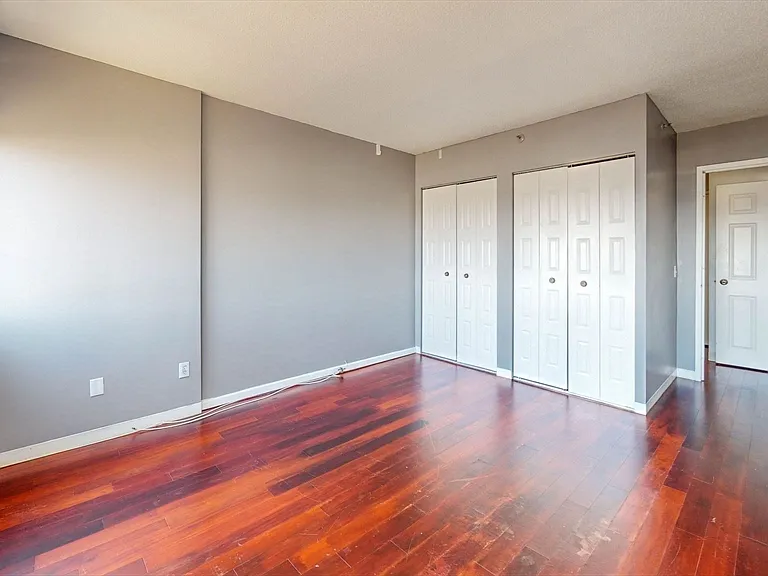 250 Hammond Pond Pkwy #1203N — Photo 26