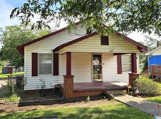 210 S Oak Ave, Sylacauga, AL 35150
