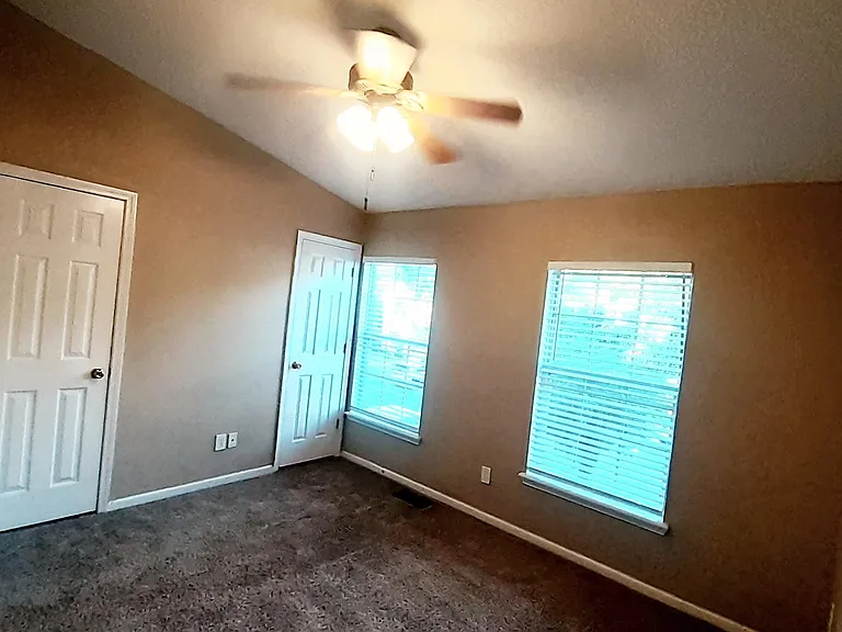 3568 Twisted Tree Ln — Photo 16