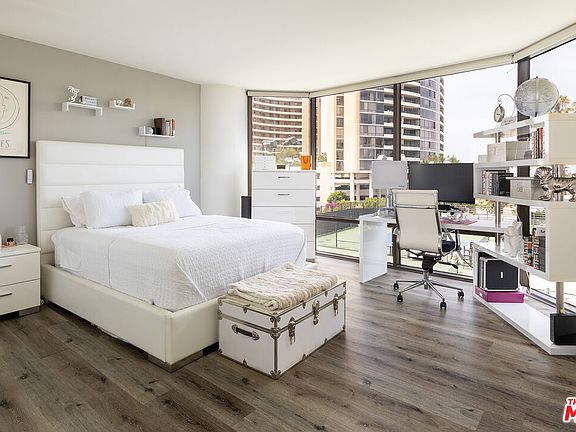 4th image of 4316 Marina City Dr Unit 301G