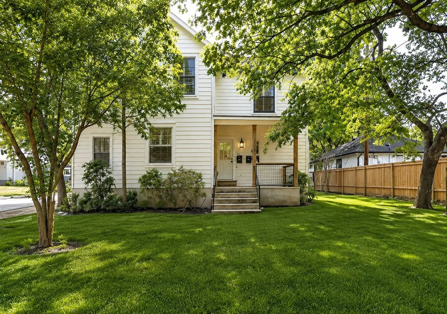 2305 Longview St. — Photo 4