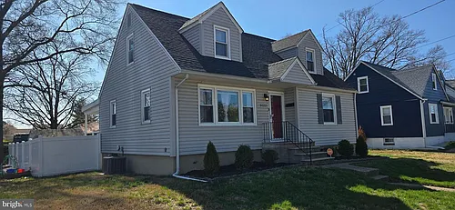 5122 Garfield Ave Photo 1