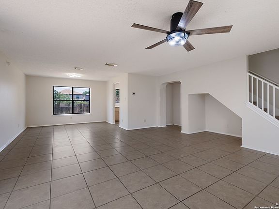 5th image of 6647 BEECH TRAIL DR