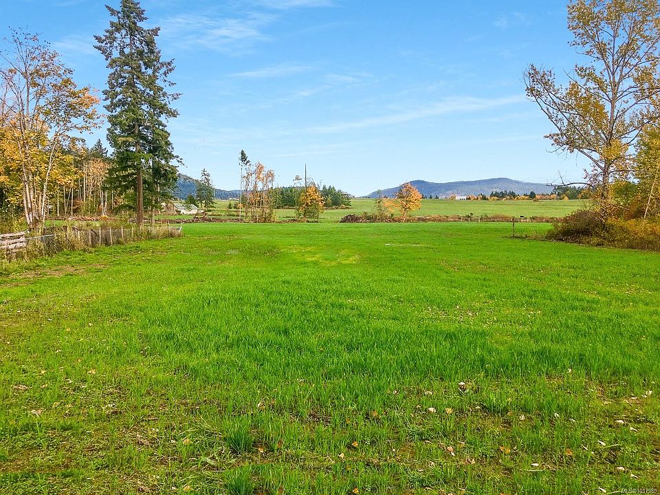 1st image of 4545 Trans Canada Hwy