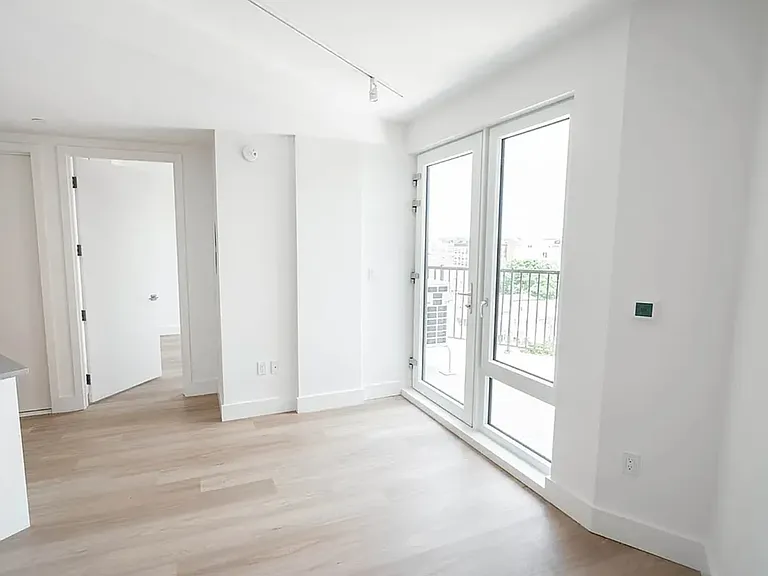 1457 Flatbush Ave #702 — Photo 3