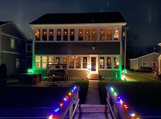 7749 River Rd, Marine City, MI 48039