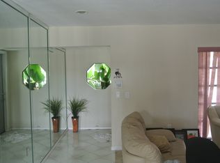 8620 NW 7th Ct, Hollywood, FL 33024