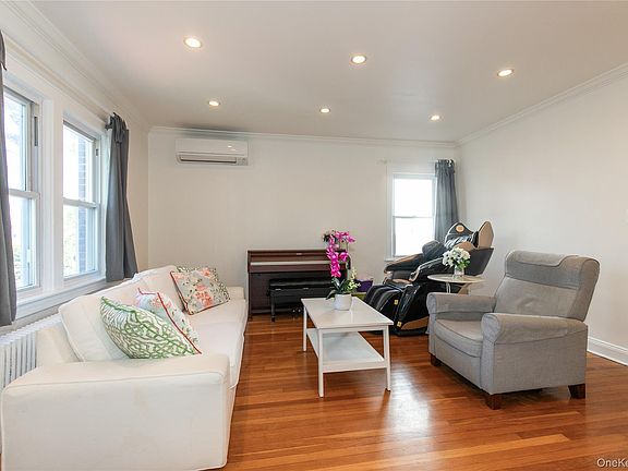 3rd image of 1067 Theodora Street