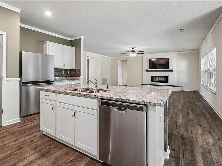 340 Driftwood Loop — Photo 15